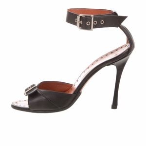 Manolo Blahnik Leather Ankle-Strap Sandals